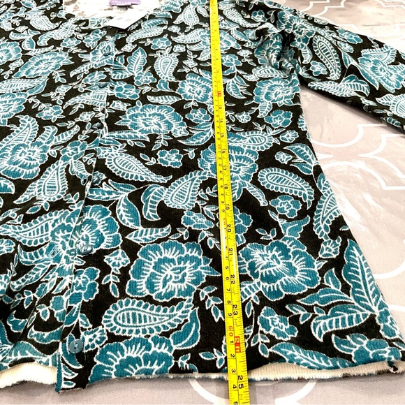NWT Laura Scott Women's Blue-Green/Black Flowers Print Missy 2Fer Sweater Size M - Picture 6 of 6